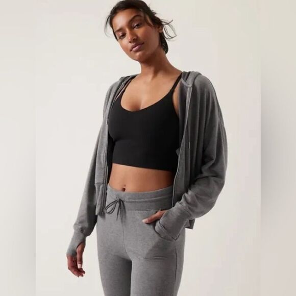 NWT Athleta Balance Sweatshirt. 3X. Heather Gray. - Picture 4 of 10